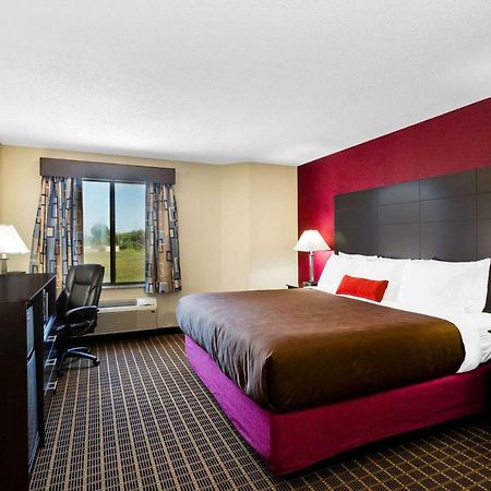 Baymont Inn & Suites By Wyndham Mukwonago Zewnętrze zdjęcie