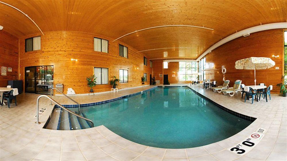 Baymont Inn & Suites By Wyndham Mukwonago Zewnętrze zdjęcie