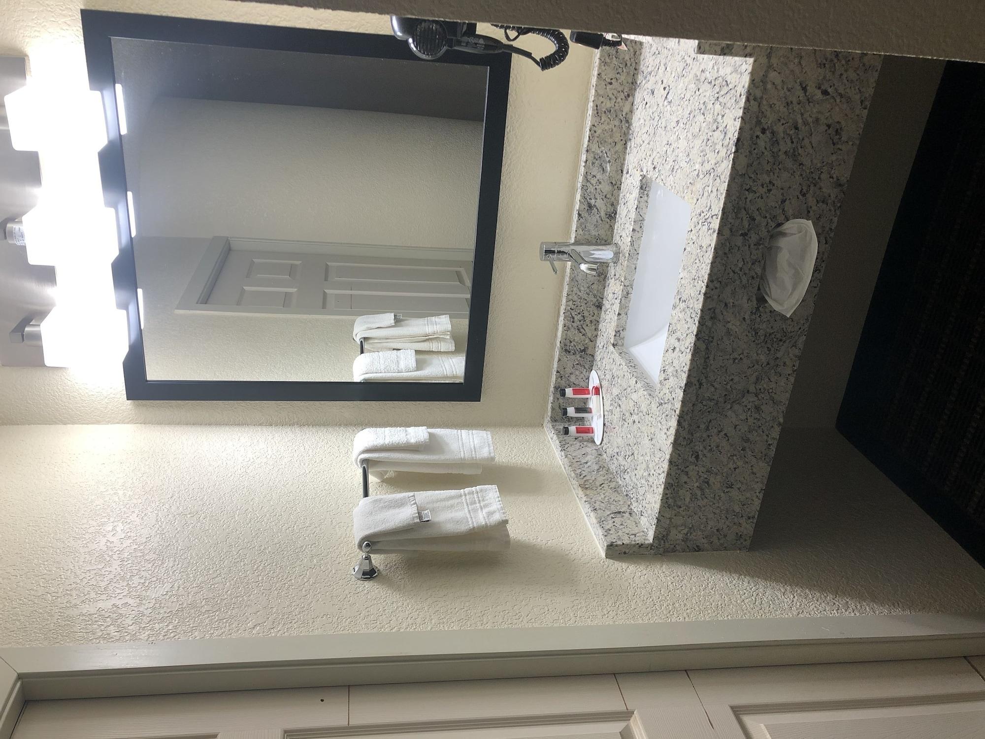 Baymont Inn & Suites By Wyndham Mukwonago Zewnętrze zdjęcie
