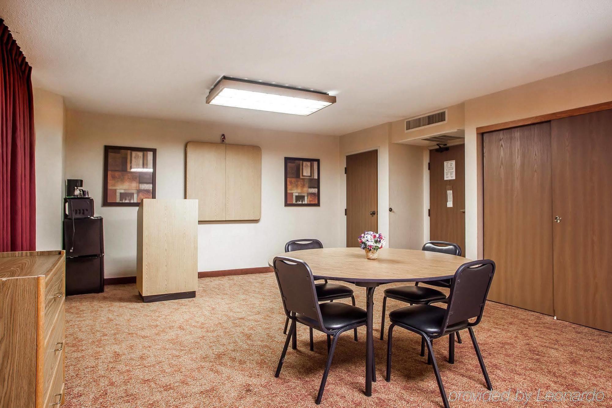 Baymont Inn & Suites By Wyndham Mukwonago Zewnętrze zdjęcie