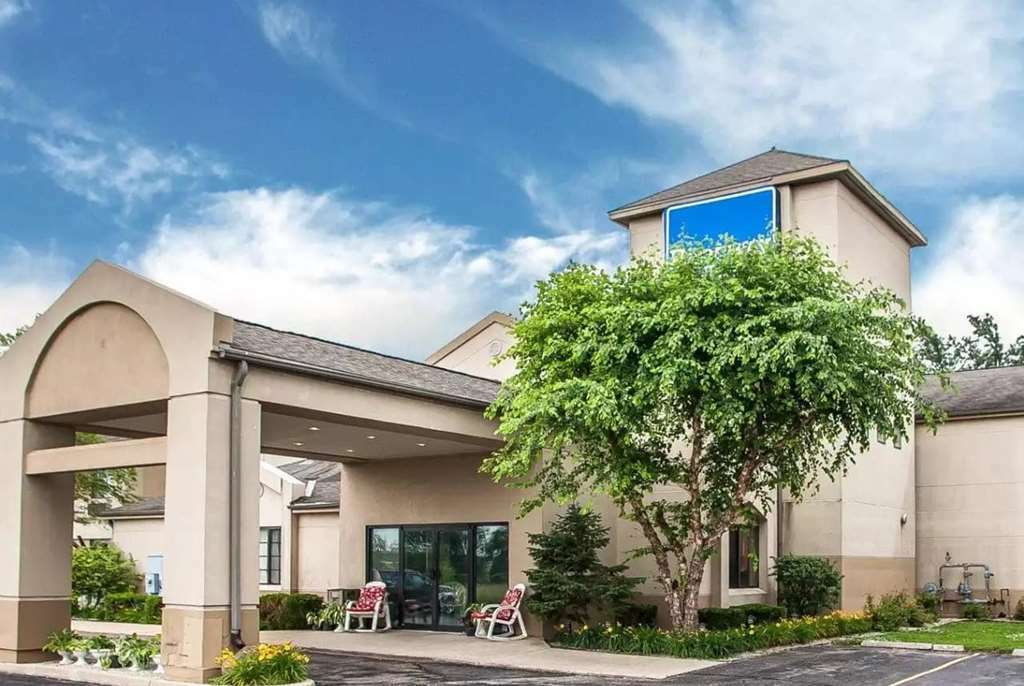 Baymont Inn & Suites By Wyndham Mukwonago Zewnętrze zdjęcie